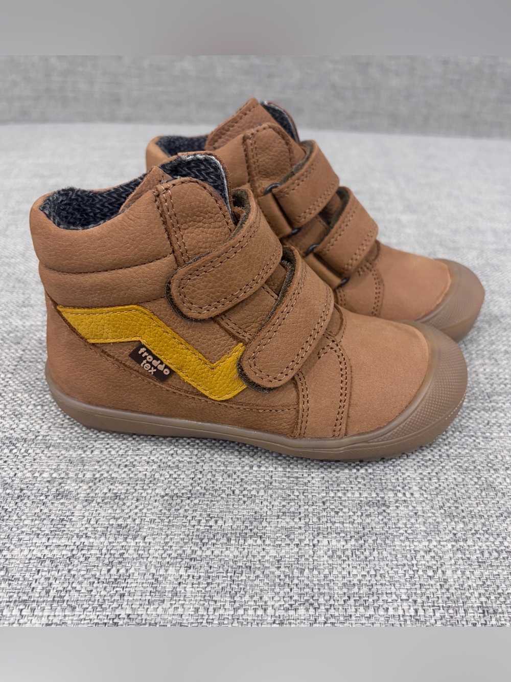 Froddo size 25 (similar to US size 9) Ollie TEX Cognac NWOT